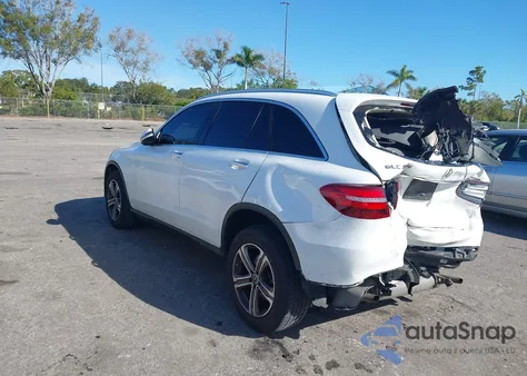 2018 Mercedes-Benz Glc 300 from USA, damaged, VIN WDC0G4JB6JV077053